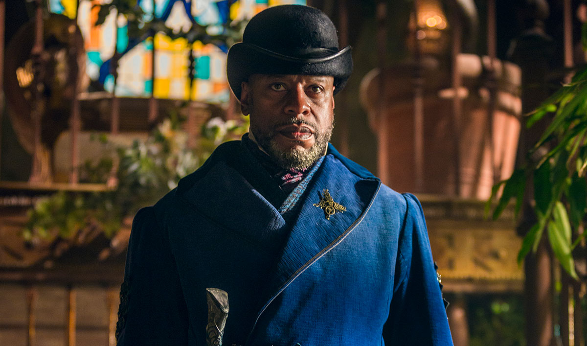 Sneak Peek of <em>Into the Badlands</em> Episode 2 — Moon Gets a Powerful New Gift