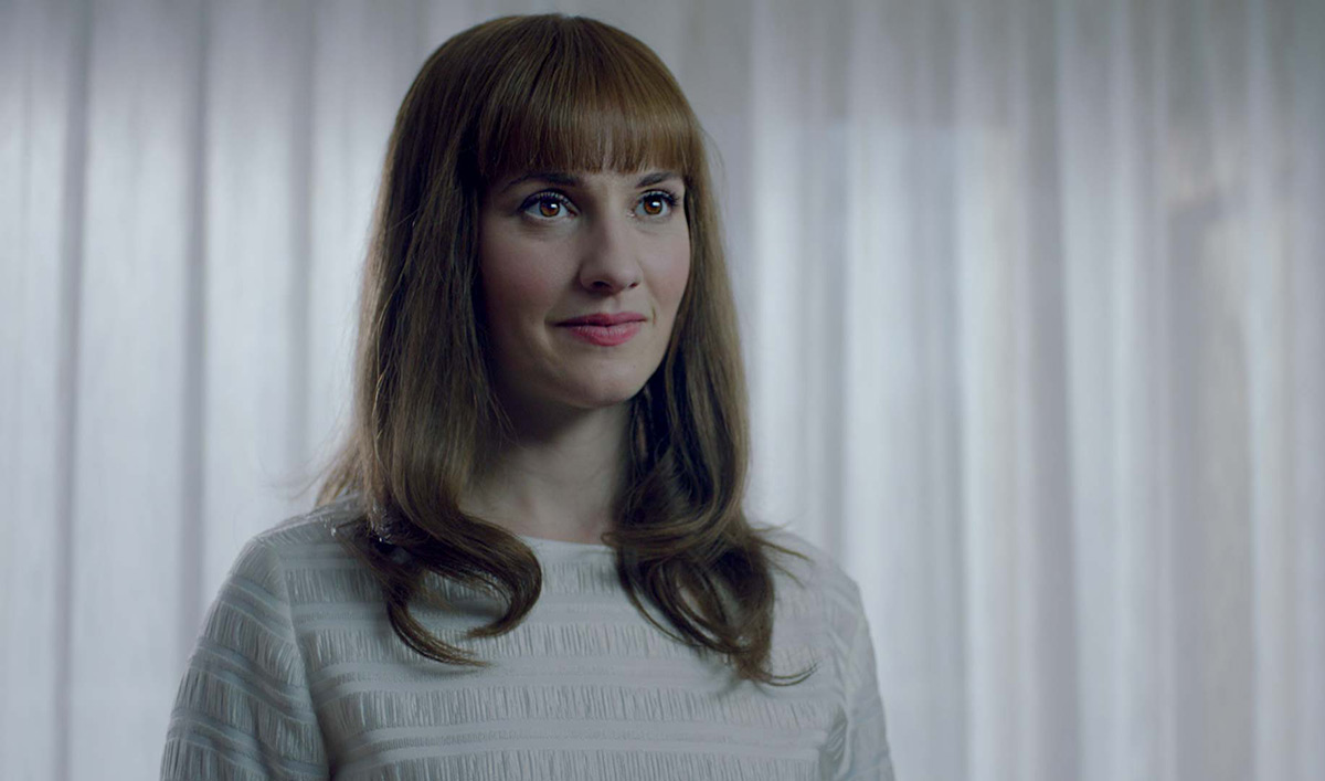 (SPOILERS) <em>HUMANS</em> Q&A — Ruth Bradley (Karen)