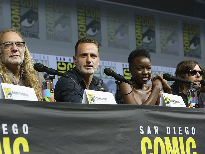 the-walking-dead-season-9-comic-con-panel-andrew-lincoln-greg-nicotero-800×600