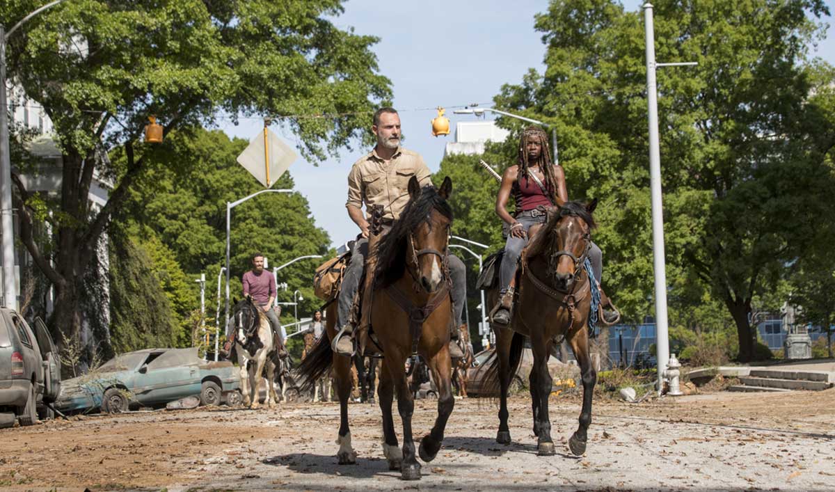 Go on Set of a Post-Apocalyptic Washington D.C. in <em>The Walking Dead</em> Season 9 Premiere
