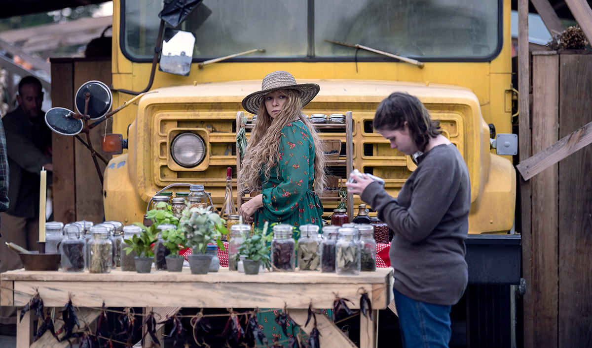 Greg Nicotero Talks With <em>THR</em>; Angela Kang Previews Season 10 to <em>EW</em>