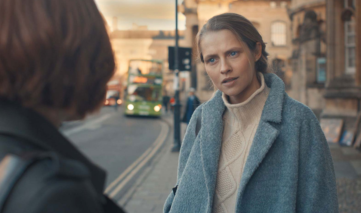 Sneak Peek of <em>A Discovery of Witches</em> Episode 3 — Gillian Warns Diana to Stay Away From Matthew