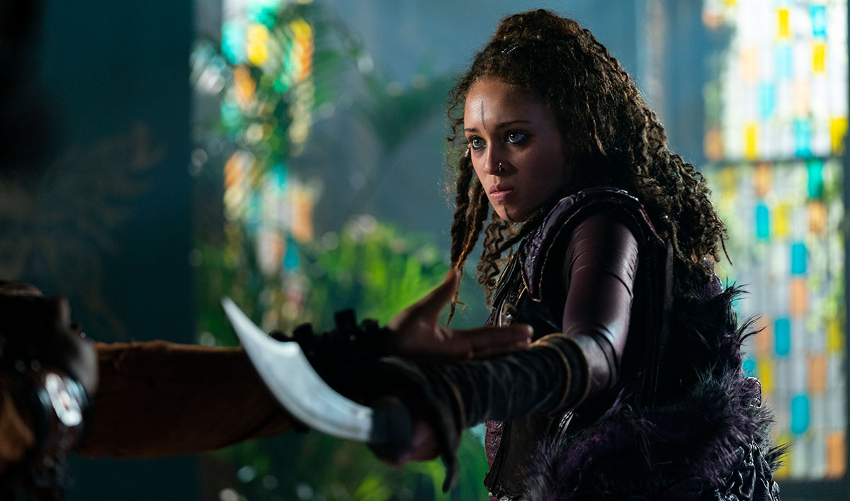 (SPOILERS) Cast and Creators on the “Father-Daughter” Battle Between Nix and Pilgrim — Inside <em>Into the Badlands</em> Episode 15