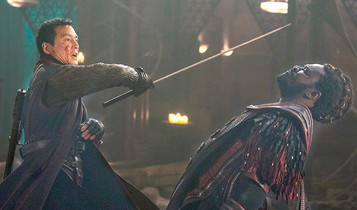 (SPOILERS) Sunny Fights for the Fate of the Badlands in This Epic Scene From the <em>Into the Badlands</em> Series Finale