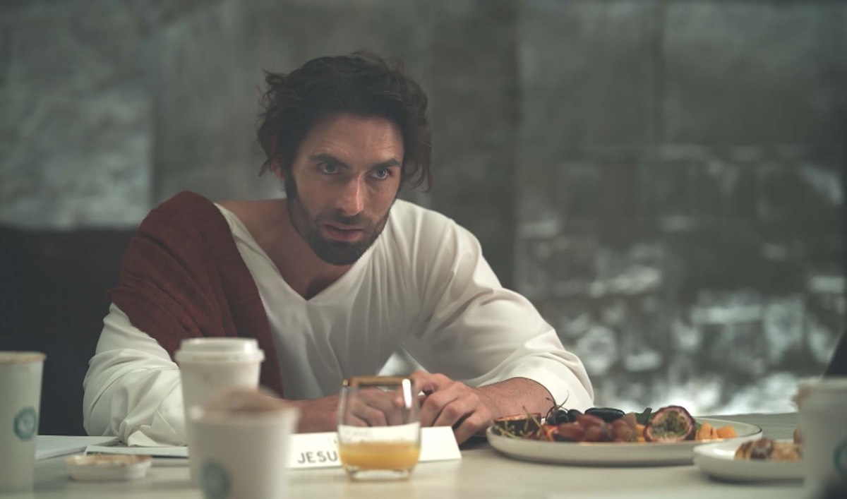 Episode 6 Sneak Peek — The Apocalypse Is Definitely Still On
