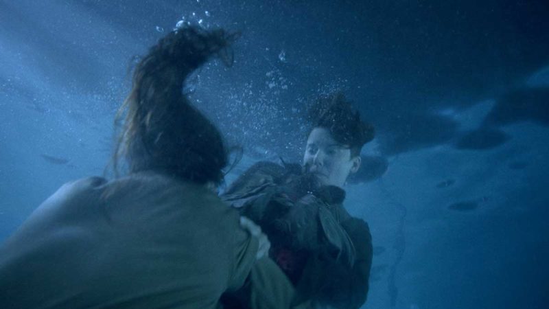 Watch Morgan and Al’s Intense Underwater Walker Kill From <em>Fear the Walking Dead</em> Episode 14