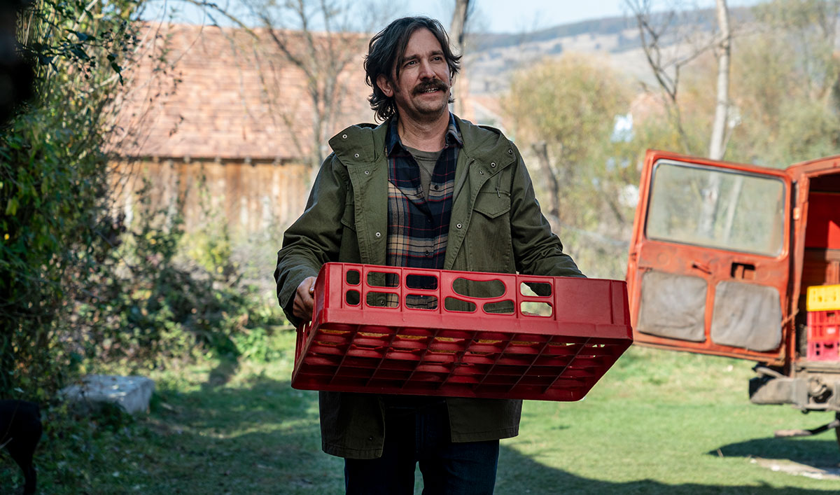 (SPOILERS) <em>Killing Eve</em> Q&A — Owen McDonnell (Niko Polastri)