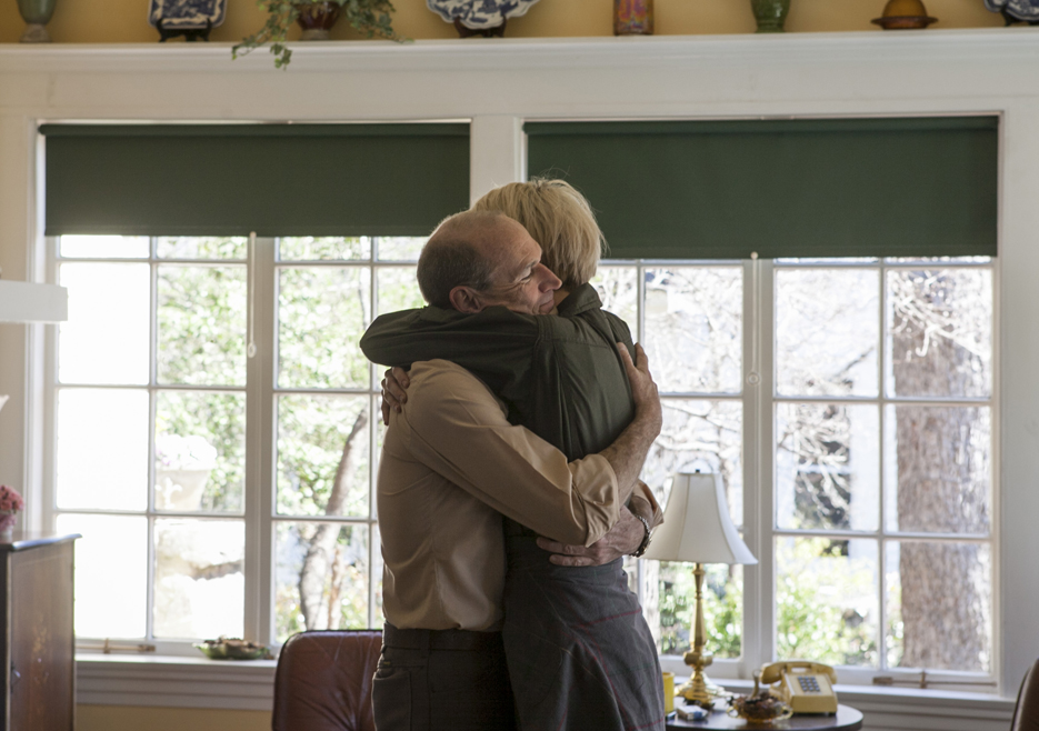 John Bosworth (Toby Huss) y Cameron Howe (Mackenzie Davis) Foto: Tina Rowden/AMC