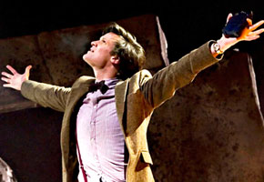 290x200_mattsmith_stonehenge