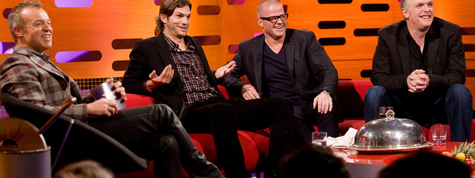 thegrahamnortonshow_photo_epguide_s08_e16_01_web
