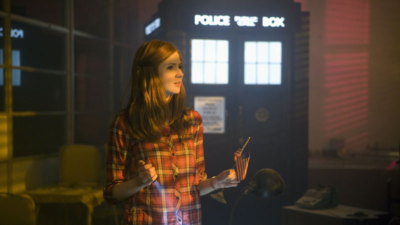 Amy Pond and the TARDIS