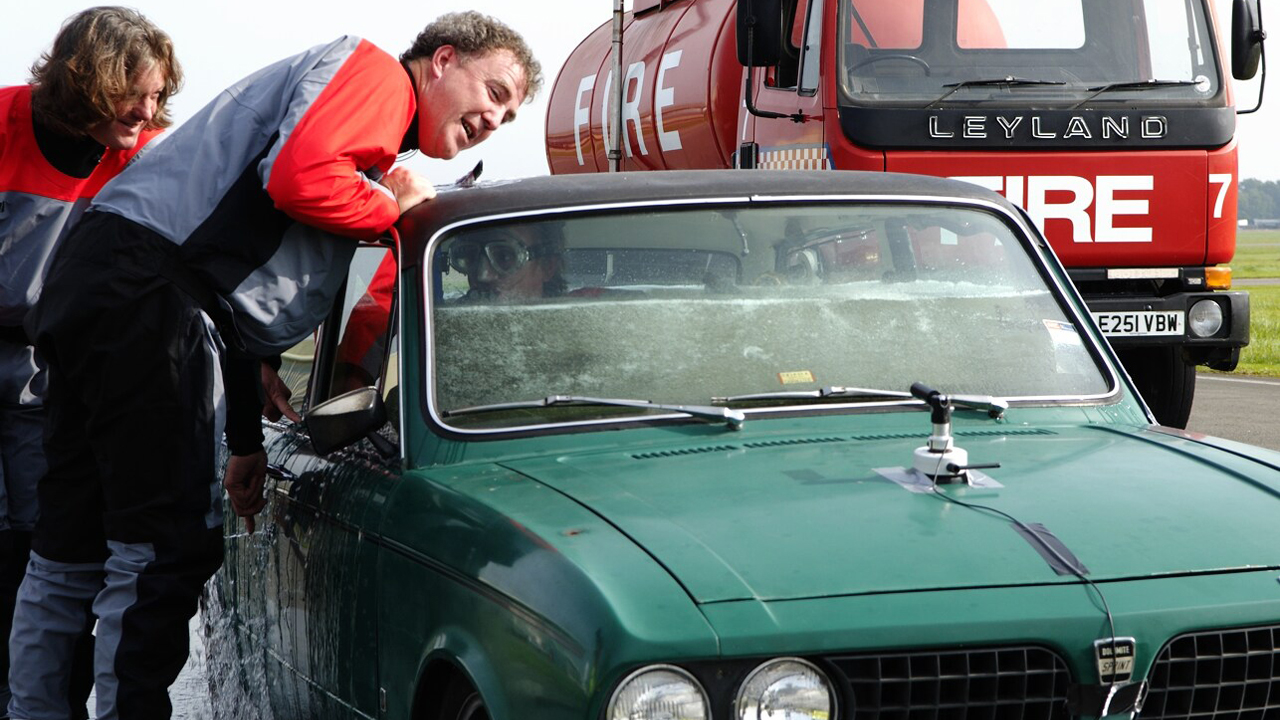 Richard's Triumph Dolomite Sprint fills with water