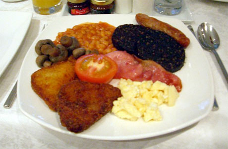 fry breakfast british english eggs scottish pudding sausage bacon anatomy scrambled hash beans tomato square bbc fat lunch baked cro