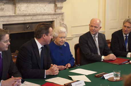 Queen_cabinet