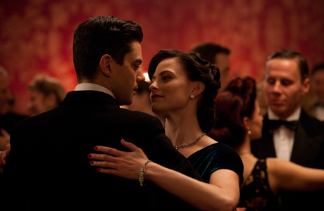 Dominic Cooper and Lara Pulver in BBC AMERICA's 'Fleming: The Man Who Would Be Bond' (Photo: Ecosse/Sky Atlantic/BBC Worldwide)