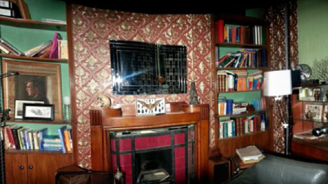 Sherlock Set Photo
