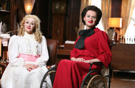 Frances Barber and Mark Gatiss in 'Psychobitches'