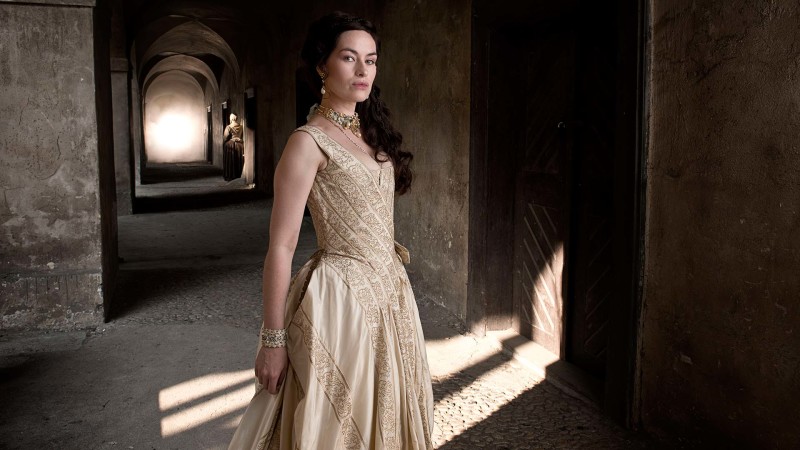musketeers_milady2_bio