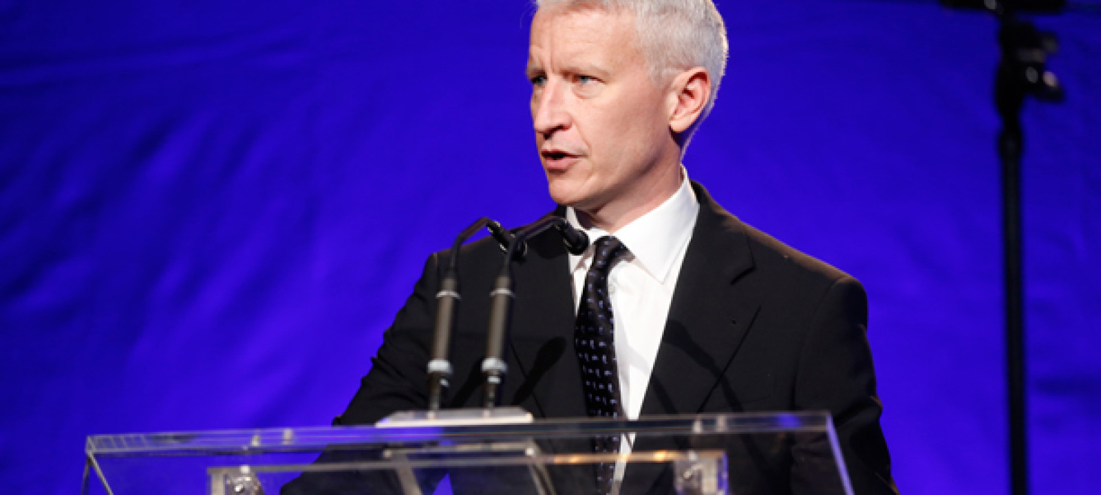 10 Famous Types of Rich People in Britain and America | Anglophenia