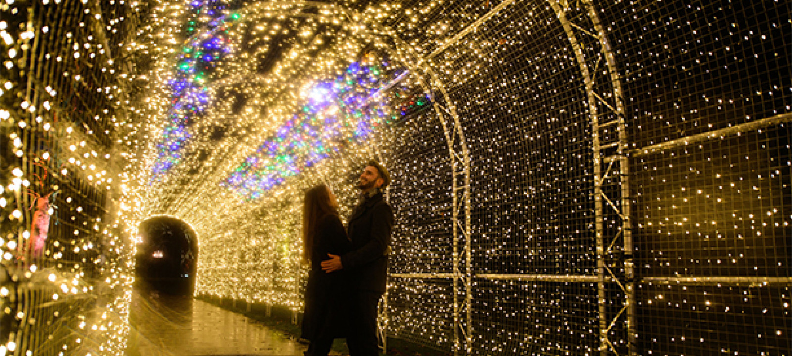 Snapshot: 19 Photos of Christmas Decorations Around Britain ...