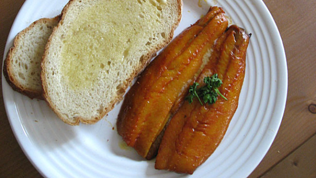 Kippers and toast (Pic: Kai Hendry)