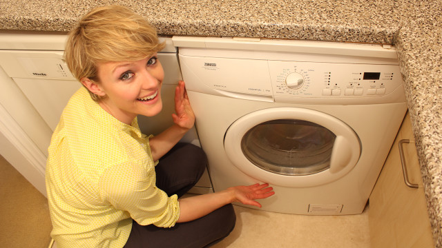 612x344_katearnell_washingmachine
