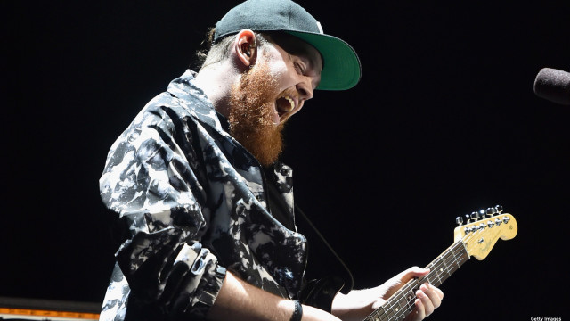 Musician Jack Garratt performs onstage during Lucian Grainge’s 2016 Artist Showcase Presented by American Airlines and Citi at The Theatre at Ace Hotel Downtown LA on February 14, 2016 in Los Angeles, California.