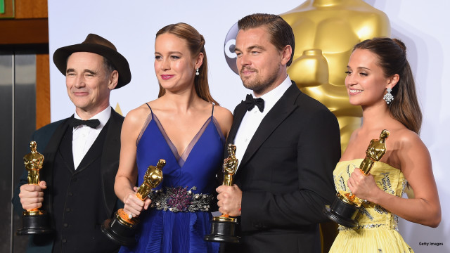 Actor Mark Rylance, winner of Best Supporting Actor for ‘Bridge of Spies,’ actress Brie Larson, winner of Best Actress for ‘Room,’ actor Leonardo DiCaprio, winner of Best Actor for ‘The Revenant,’ and actress Alicia Vikander, winner of Best Supporting Actress for ‘The Danish Girl,’ pose in the press room during the 88th Annual Academy Awards at Loews Hollywood Hotel on February 28, 2016 in Hollywood, California.