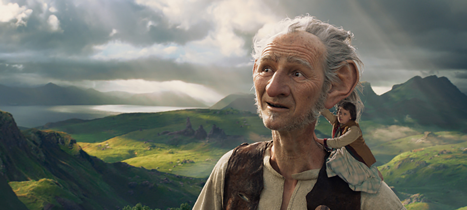 Watch The Bfg Introduces Himself In New Trailer Anglophenia