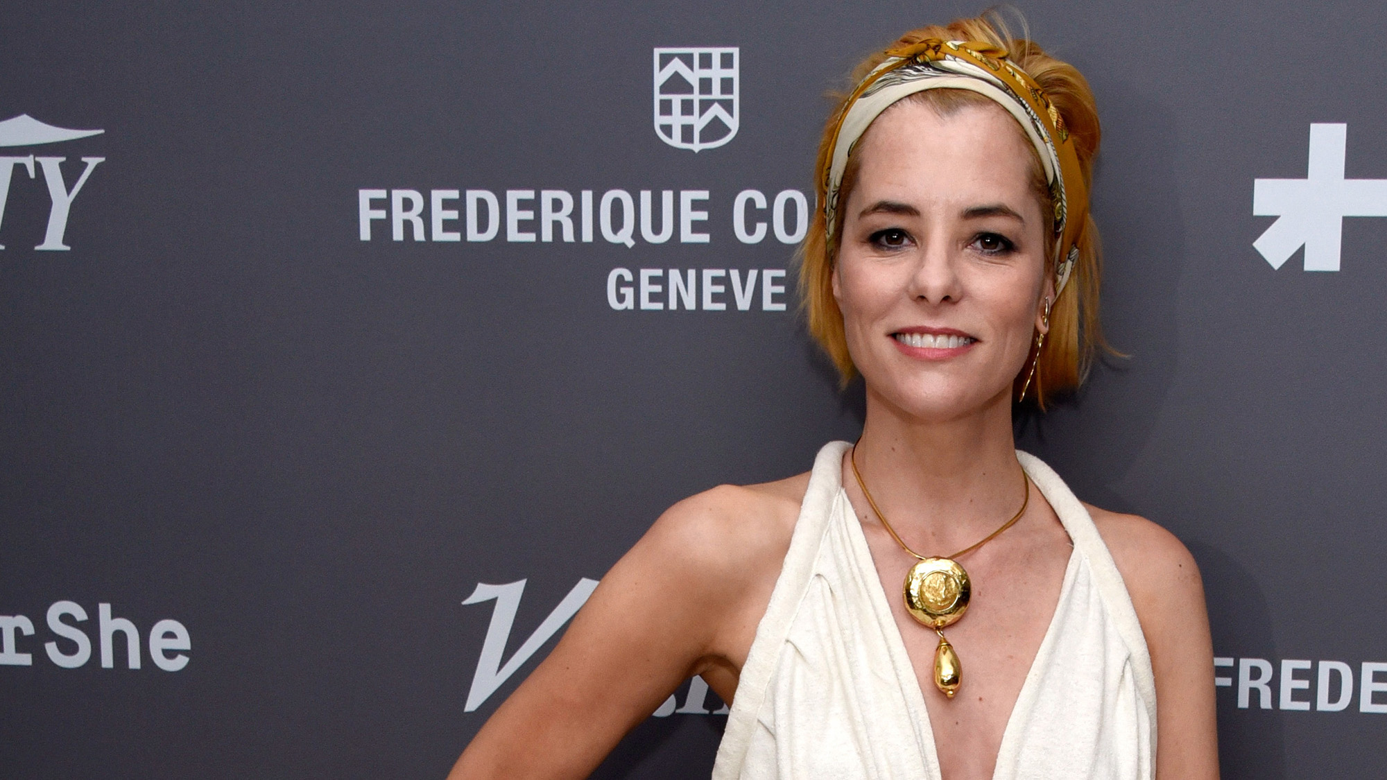 Parker Posey Joins 'Lost in Space' Series in Unexpected ...