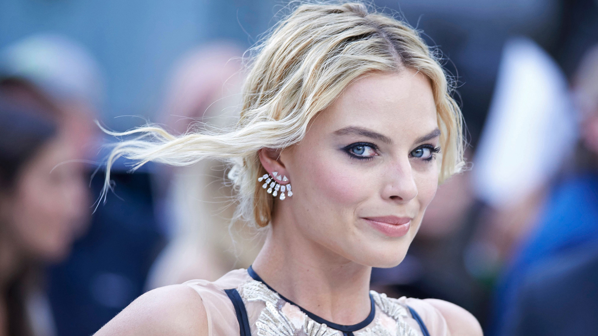 First Look: Margot Robbie As Tonya Harding In Biopic ‘I, Tonya ...