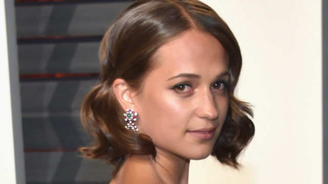 Actor Alicia Vikander attends the 2017 Vanity Fair Oscar Party hosted by Graydon Carter at Wallis Annenberg Center for the Performing Arts on February 26, 2017 in Beverly Hills, California.