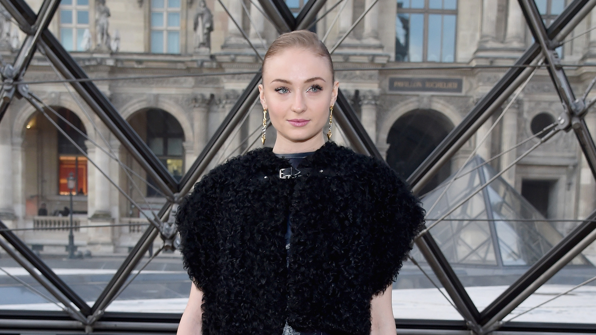 Casting News: Sophie Turner Set to Star in Romantic Sci-Fi Film ‘Time ...