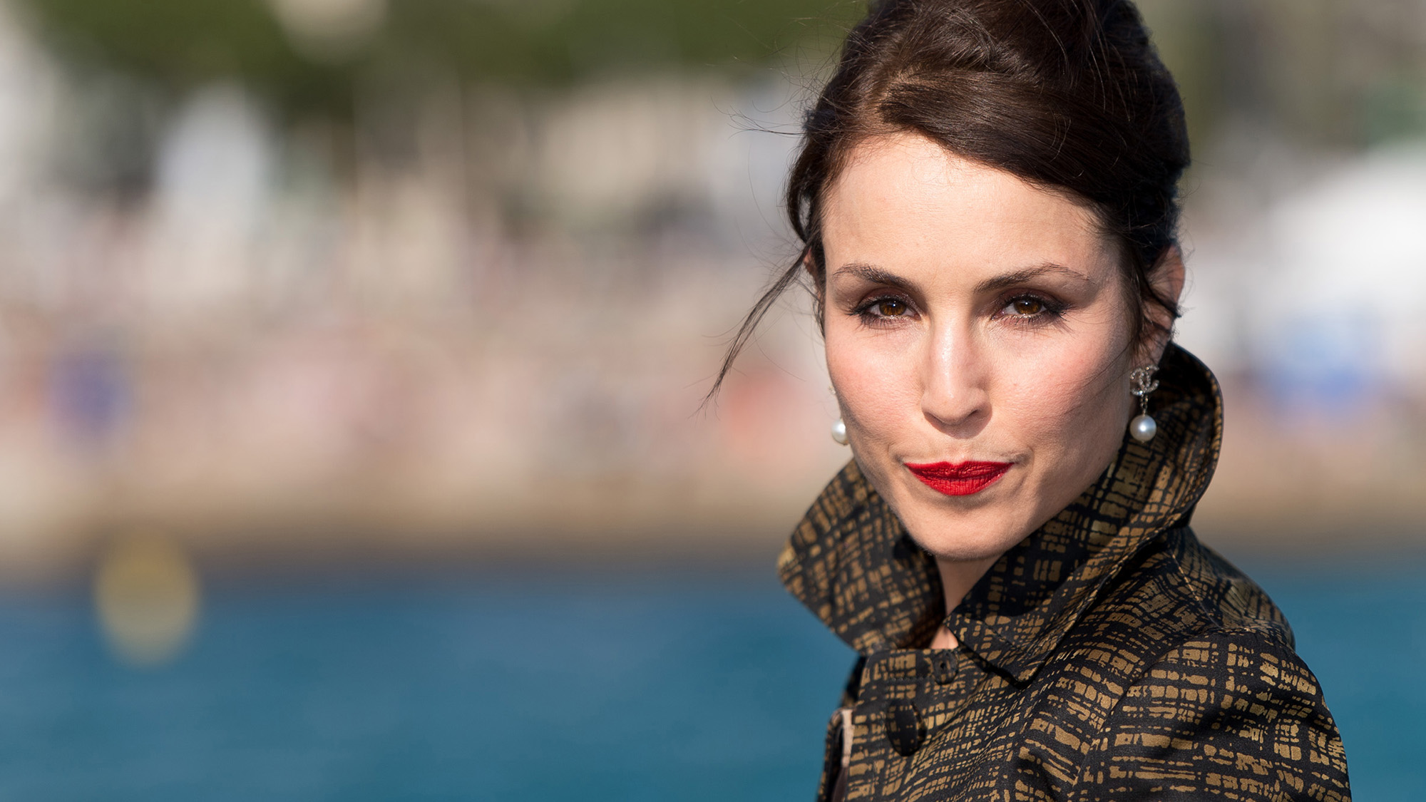 Watch Noomi Rapace Goes Full ‘orphan Black In ‘what Happened To