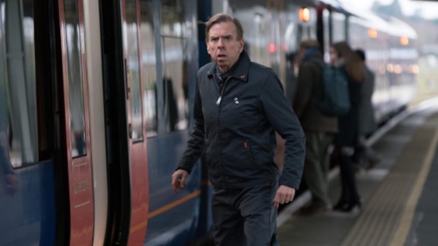anglo_2000x1125_electricdreams_thecommuter2