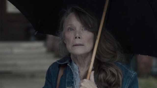 anglo_2000x1125_sissyspacek_castlerock