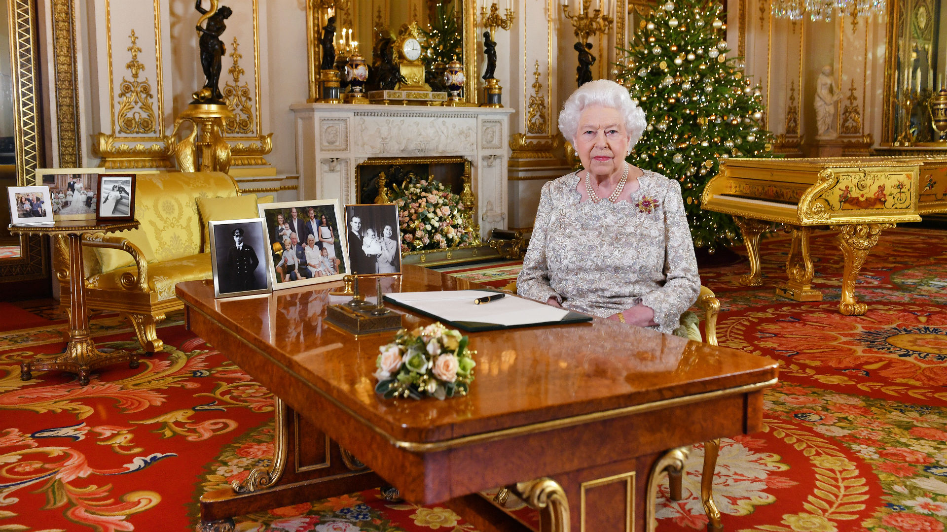 WATCH: Queen Elizabeth II's 2020 Christmas Message | Anglophenia | BBC ...