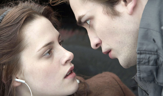 Before <em>Twilight</em>, Before <em>True Love</em>, Vampires Were Once Heartstoppers, Not Heartthrobs