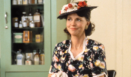 Smarts Edge Out Brawn in Movie Mom Competition