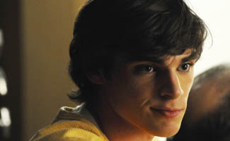 <em>The Spectator</em> Praises <em>Breaking Bad</em>, RJ Mitte Prognosticates on Season 4