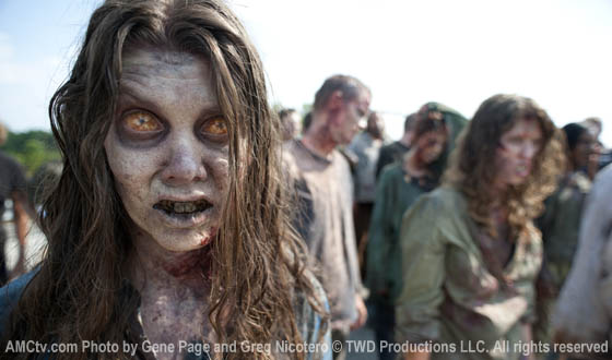 Photos – First Look at <em>The Walking Dead</em> Season 2