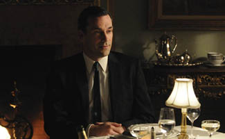 <em>NY Mag</em> Reports Hamm to Guest Star in IFC Show; <em>Daily Mail</em> Has Pics of Pregnant Jones