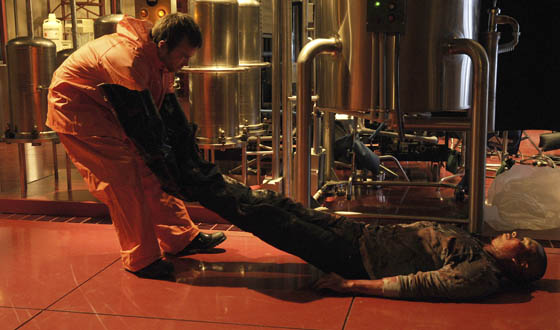 <em>Breaking Bad</em> Season 4 Premiere, “Box Cutter” – Online Extras