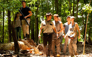 <em>THR</em>, <em>Variety</em> Applaud Season 2 Premiere; Hurd, Kirkman, and Mazzara Talk With <em>NYT</em>