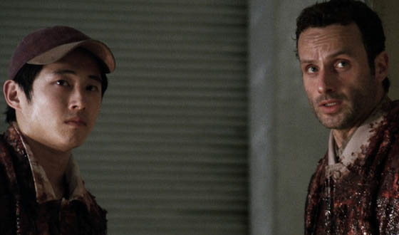Video Recaps – The Grossest Kills and Closest Calls of <em>The Walking Dead</em> Season 1