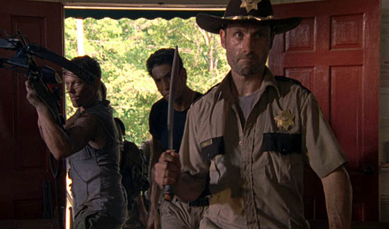 Video – <em>The Walking Dead</em> Cast Share What’s in Store (Including Ways of Killing Zombies)