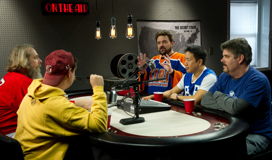 Have a Story For Kevin Smith’s Comic Book Men? They May Use It Online in Their Podcast