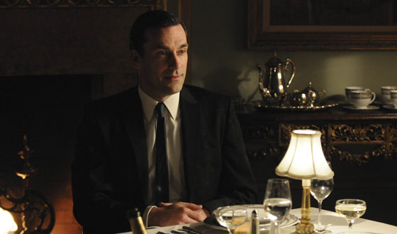 Jon Hamm Interviewed by <em>Esquire</em> and Chatted up by Miss Piggy
