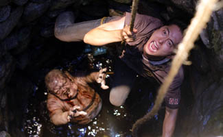 <em>The Walking Dead</em> Panel Teases Season 3; Steven Yeun on Post-Apocalyptic Preparedness