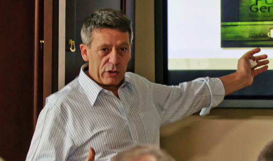 <em>The Pitch</em> Series Premiere, “Waste Management: SK+G & The Ad Store” – Online Extras